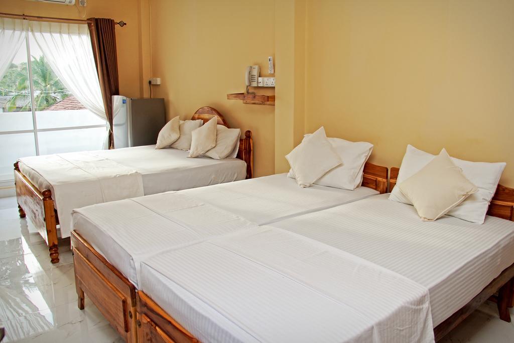 Bluewater Beach Resort Trincomalee Værelse billede