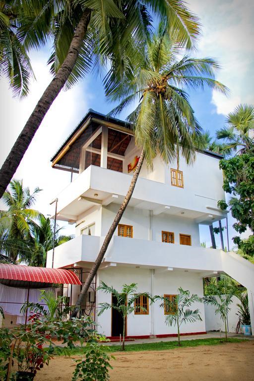 Bluewater Beach Resort Trincomalee Værelse billede